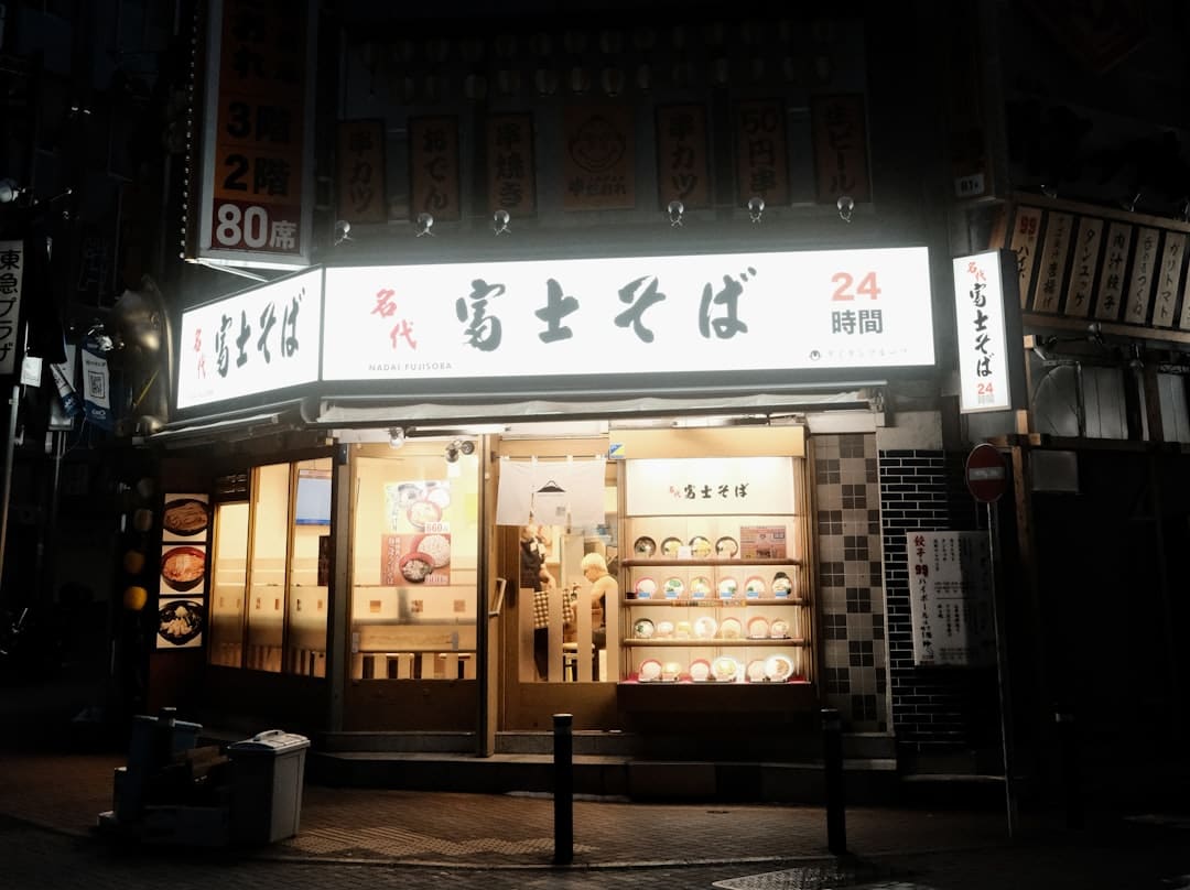 Zippo ×《平和精英》跨界互动，燃动互相簇新未来